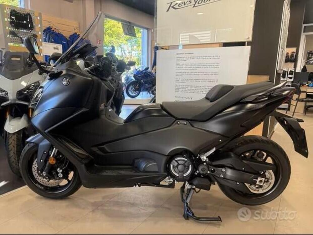 Yamaha T-Max 560 (2022 - 24) (5)