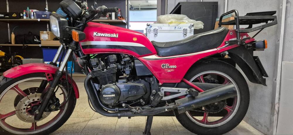 Kawasaki Gpz 550 (2)