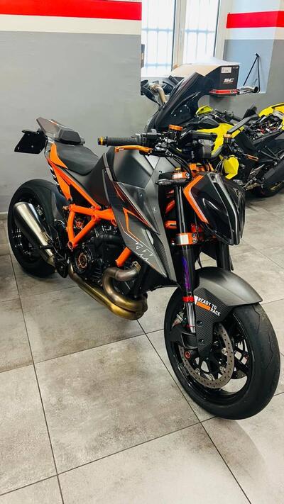 KTM 1290 Super Duke R (2021) usata