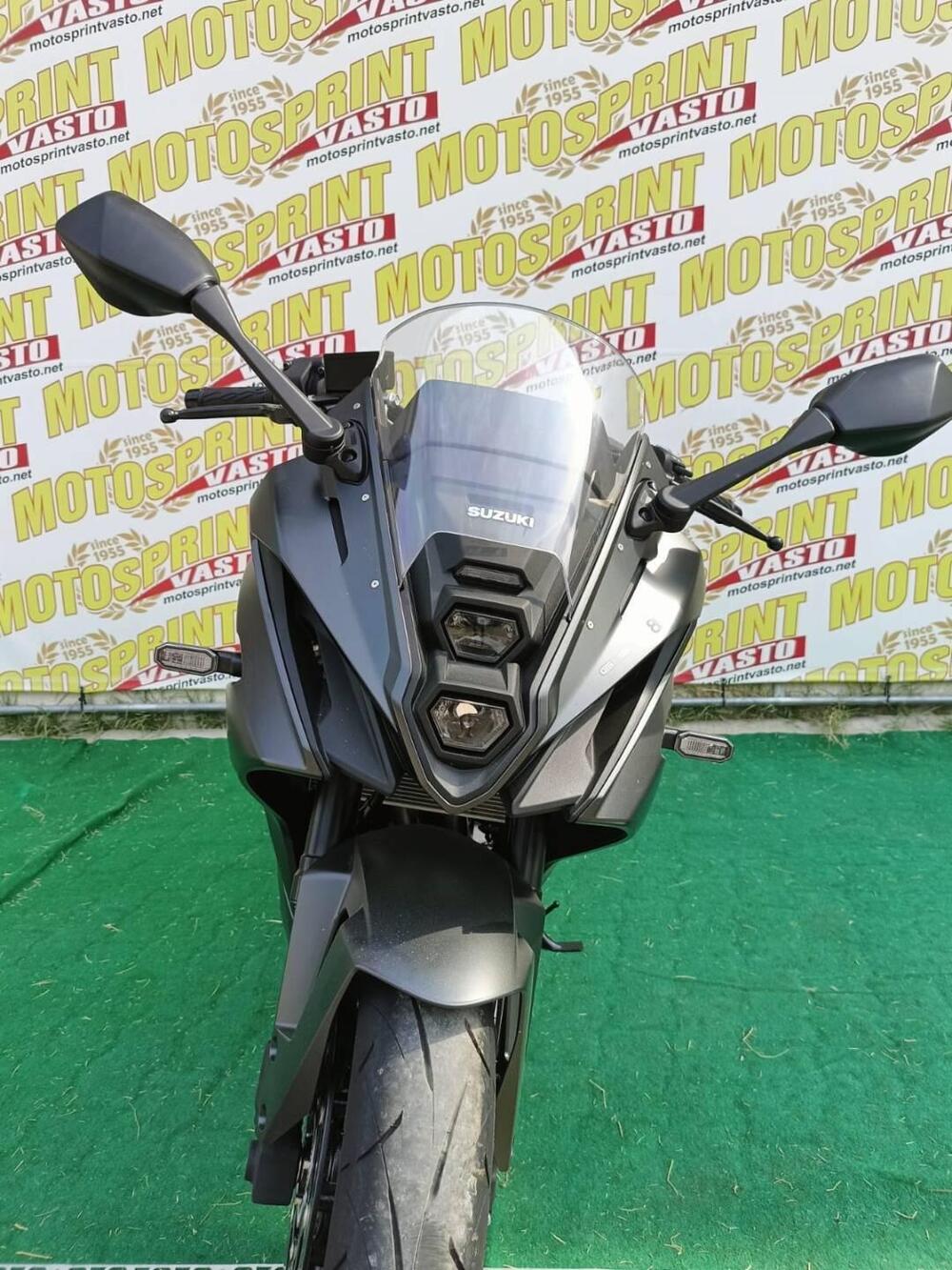 Suzuki GSX-8R (2024 - 26) (2)