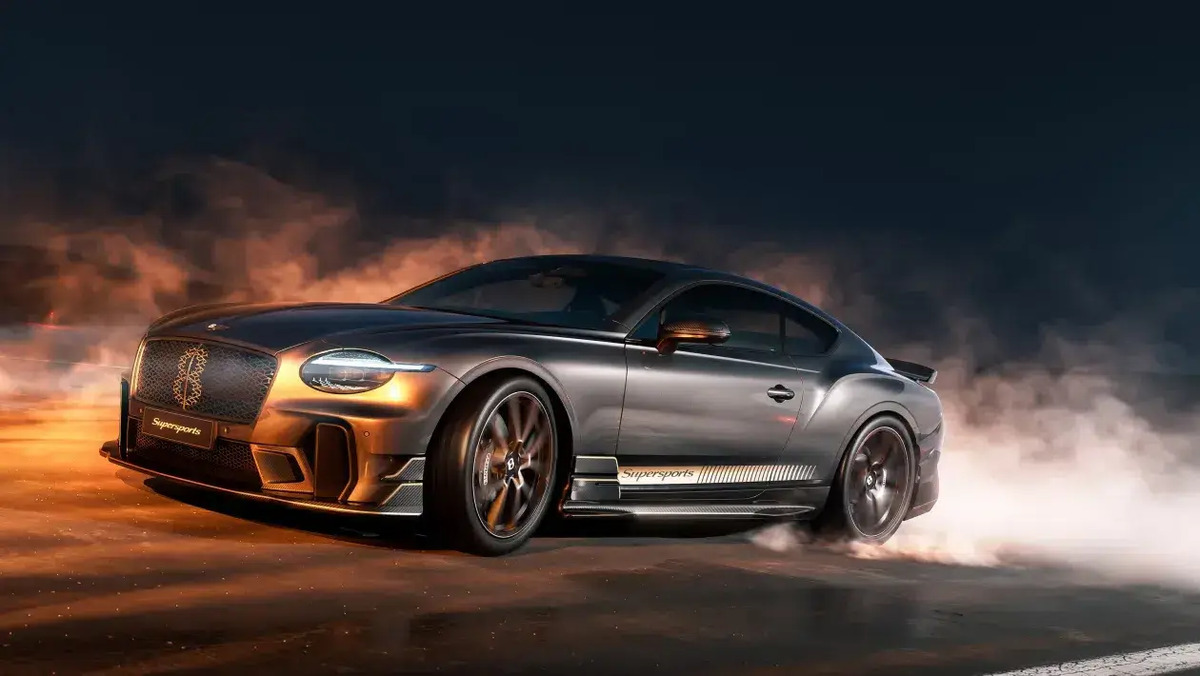 Nuova Bentley Supersports: la GT che manda in pensione l’ibrido con il suo V8 da 657 CV