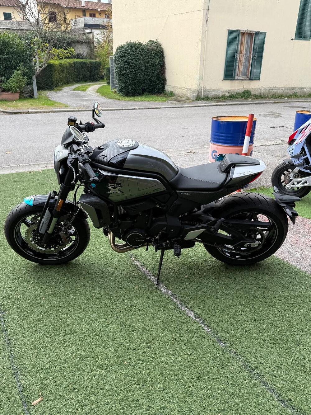 CFMOTO 700CL-X Sport (2022 - 25) (4)