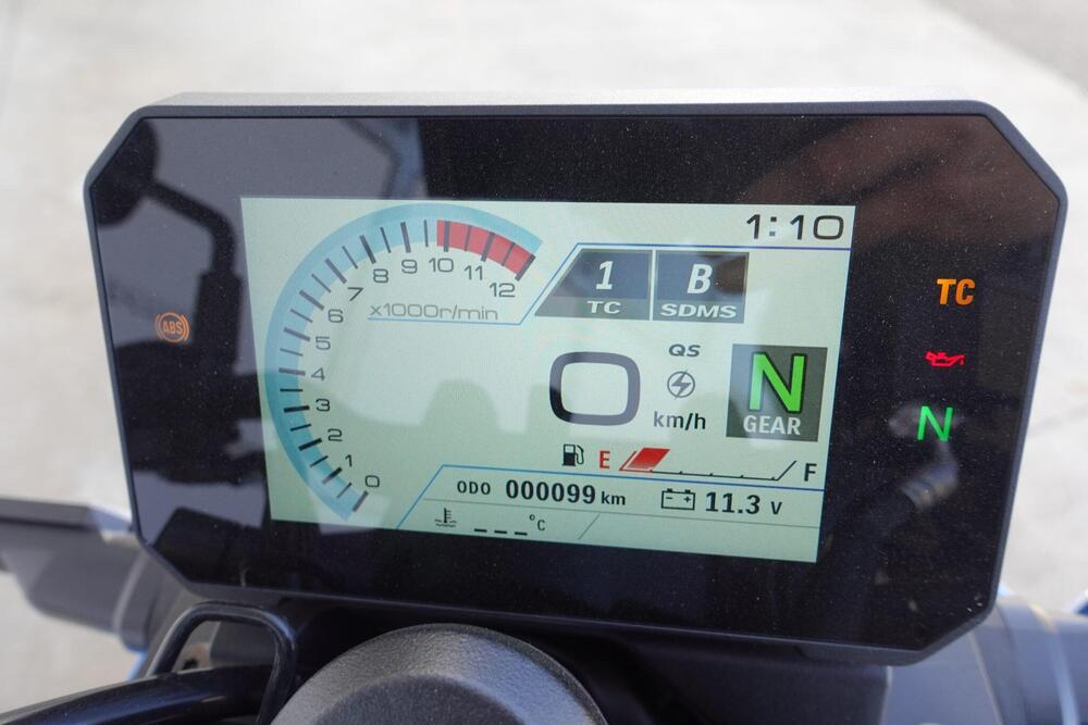 Suzuki GSX-8S (2025 - 26) (4)