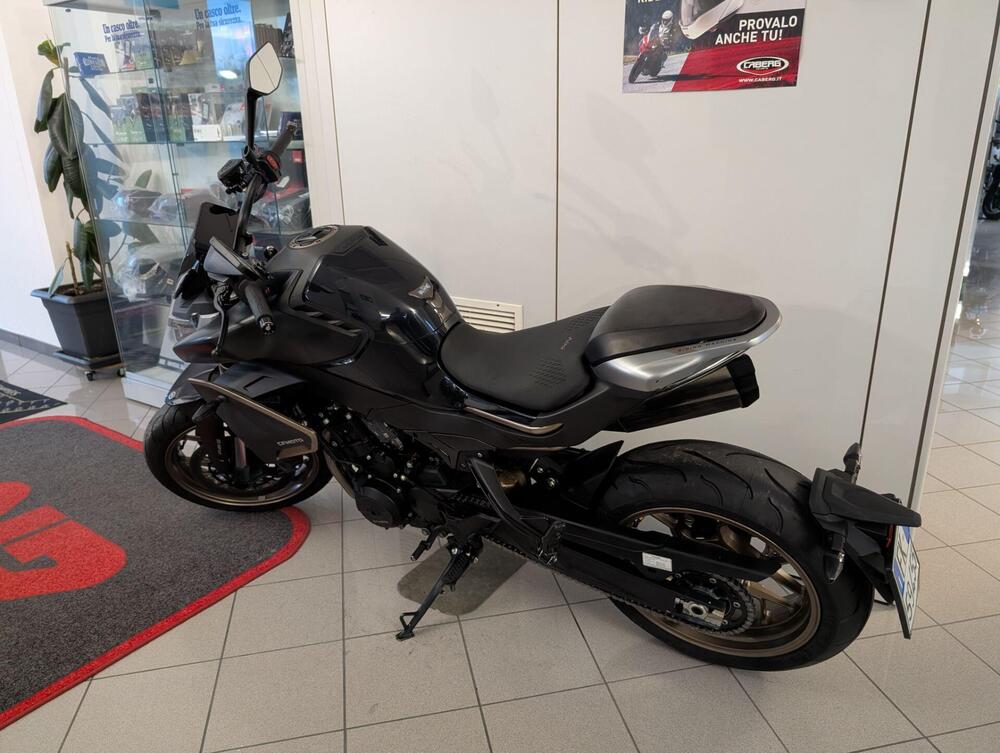 CFMOTO 800NK Sport (2023 - 26) (4)