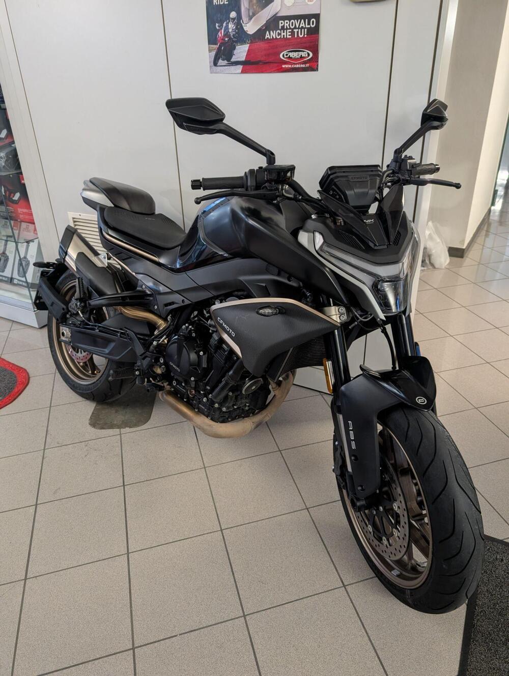 CFMOTO 800NK Sport (2023 - 26) (5)