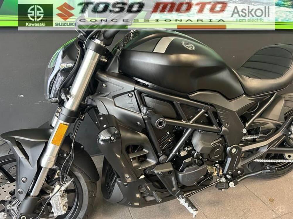 Benelli 502 C (2021 - 25) (9)