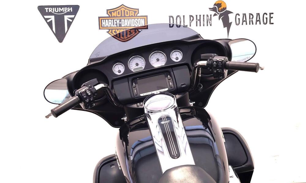 Harley-Davidson 107 Street Glide (2017 - 19) - FLHX (9)