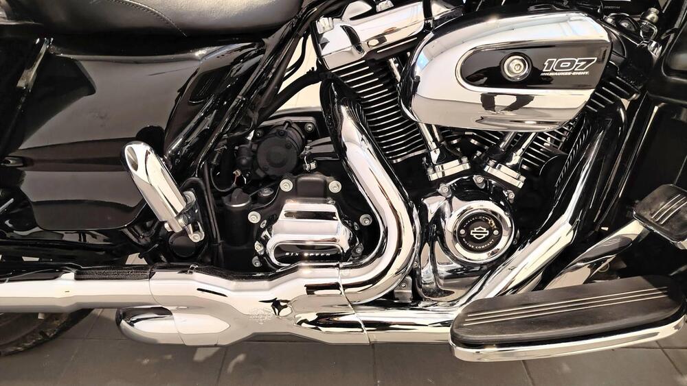 Harley-Davidson 107 Street Glide (2017 - 19) - FLHX (13)