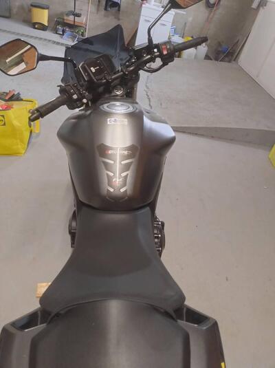 Honda CB 750 Hornet (2023 - 24) usata