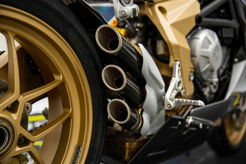 MV Agusta F3 675 Oro (2011) (15)