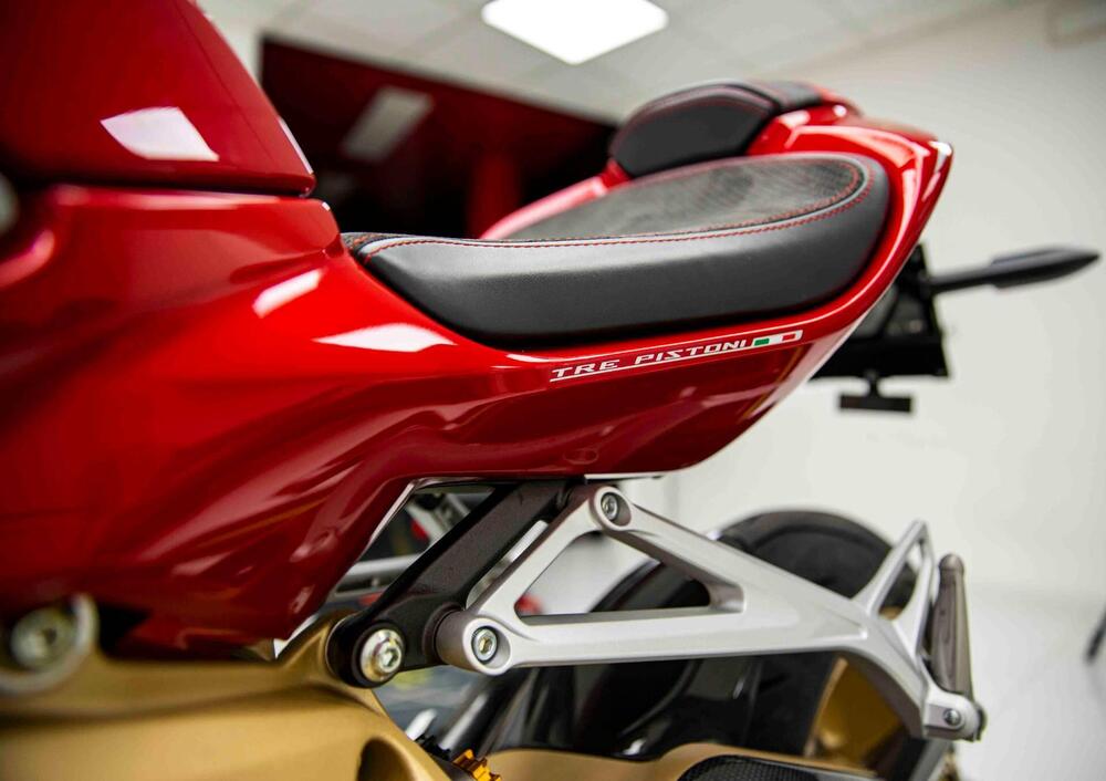 MV Agusta F3 675 Oro (2011) (19)