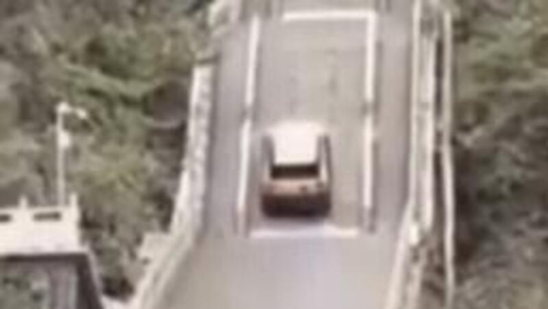 L&rsquo;impresa spettacolare che si &egrave; trasformata in un boomerang: il SUV elettrico cinese e la scalata finita male [VIDEO]
