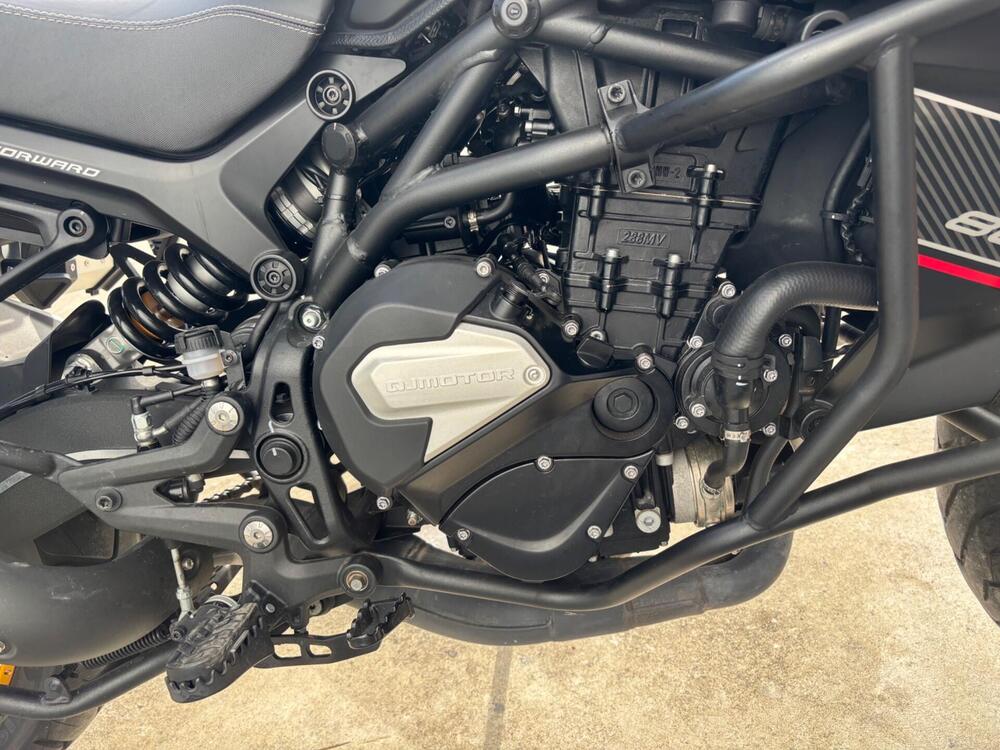 QJ Motor SRT 800 SX (2024 - 25) (8)