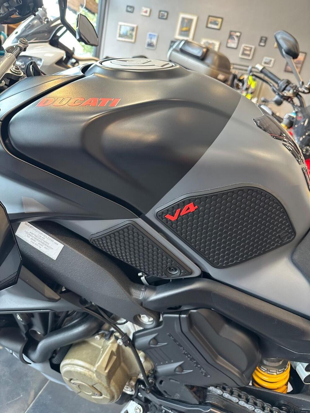 Ducati Streetfighter V4 S (2023 - 24) (19)