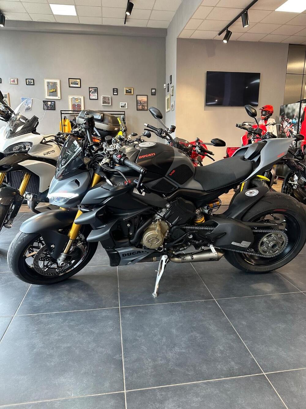 Ducati Streetfighter V4 S (2023 - 24) (3)