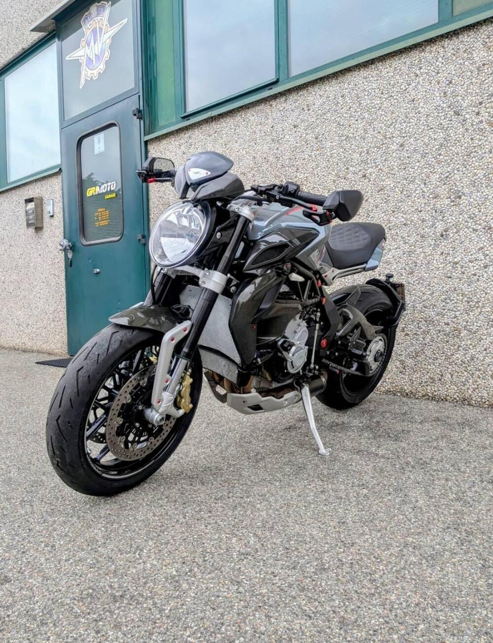 MV Agusta Dragster 800 (2014 - 19) (3)