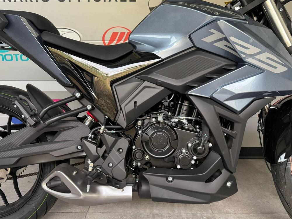 Cyclone Battlo 5S (2025 - 26) (19)