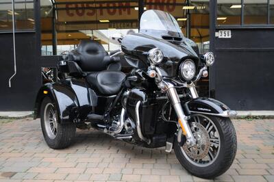 Harley-Davidson 107 Tri Glide Ultra (2016) - FLHTCUTG usata