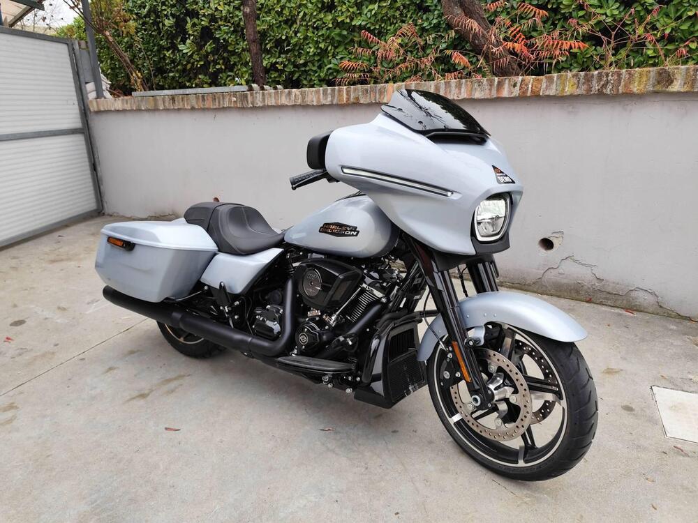 Harley-Davidson Street Glide (2024 - 26) (2)
