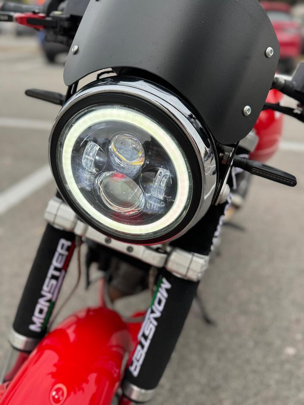 Ducati Monster 620 I.E. Dark (2002) (10)