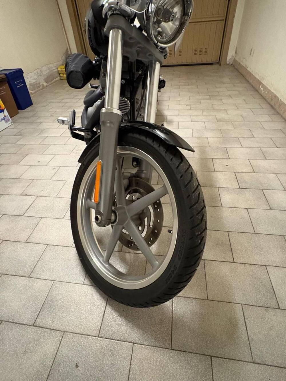 Harley-Davidson 1584 Rocker (2008 - 09) - FXCW (13)