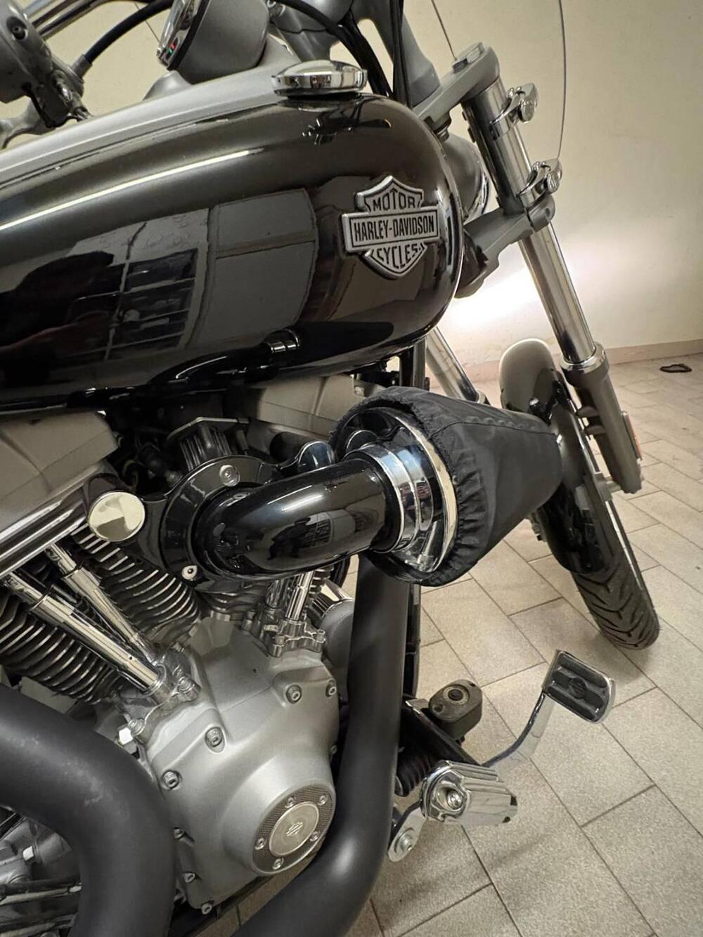 Harley-Davidson 1584 Rocker (2008 - 09) - FXCW (12)