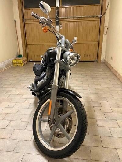 Harley-Davidson 1584 Rocker (2008 - 09) - FXCW usata