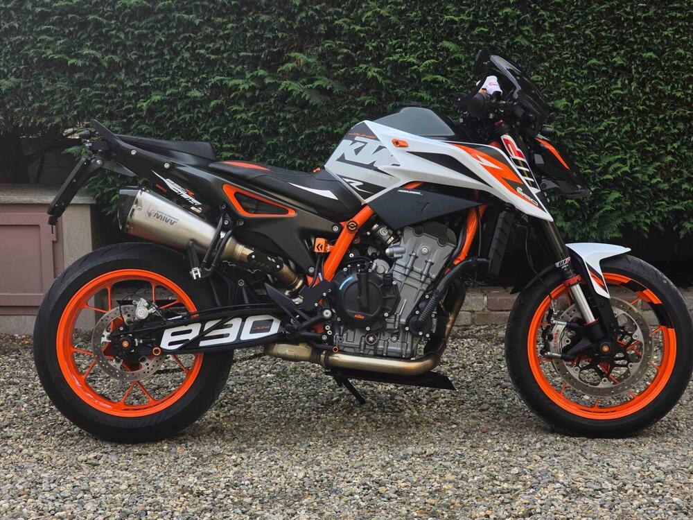 KTM 890 Duke R (2021) (3)