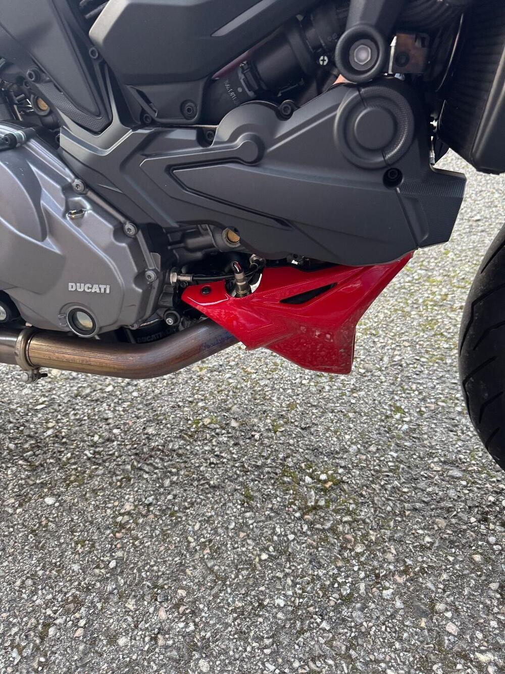 Ducati Monster 937 + (2021 - 25) (3)