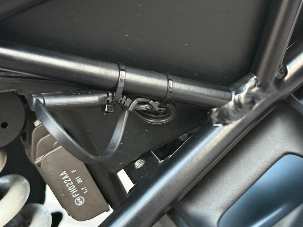 KTM 1290 Super Duke GT (2022 - 25) (6)