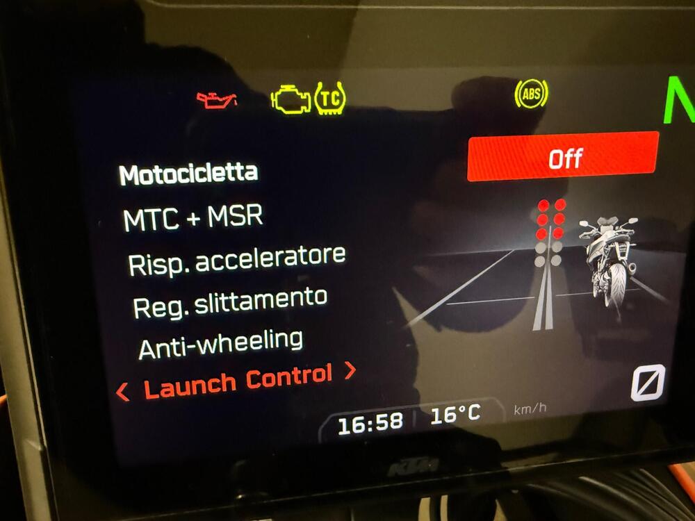 KTM 1290 Super Duke GT (2022 - 25) (15)