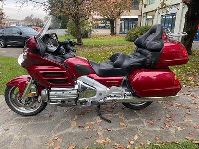 Honda GL 1800 Gold Wing (2000 - 05) usata