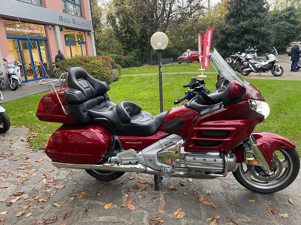 Honda GL 1800 Gold Wing (2000 - 05) (6)