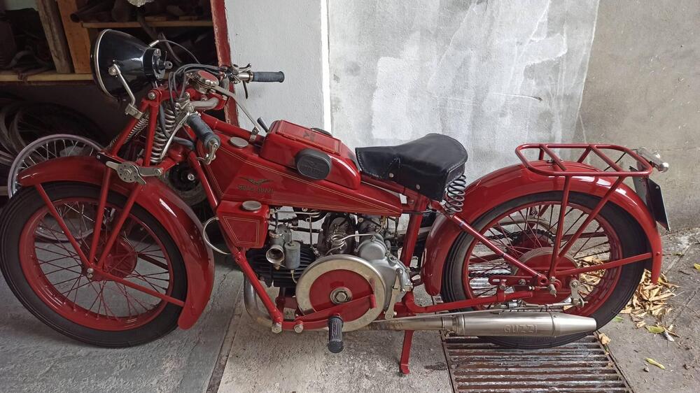 Moto Guzzi Sport 14 (4)