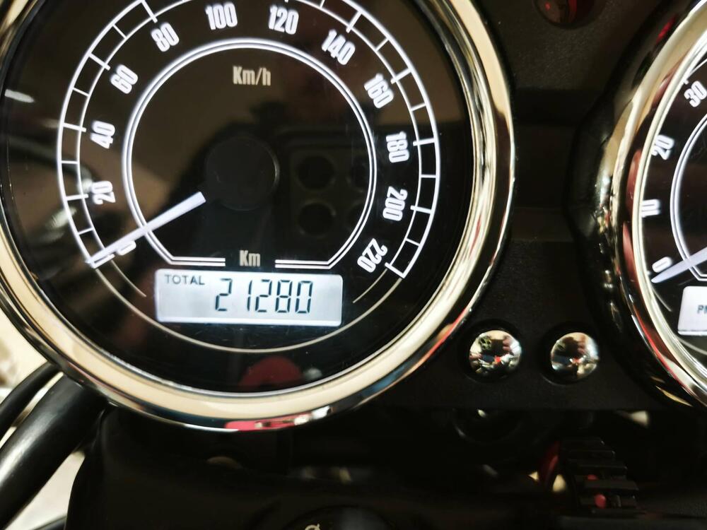 Moto Guzzi V7 Classic (2008 - 12) (5)