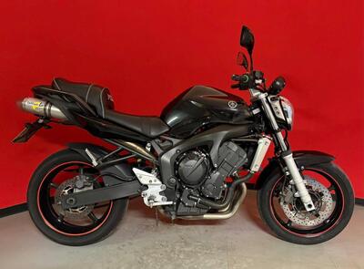 Yamaha FZ6 (2004 - 07) usata