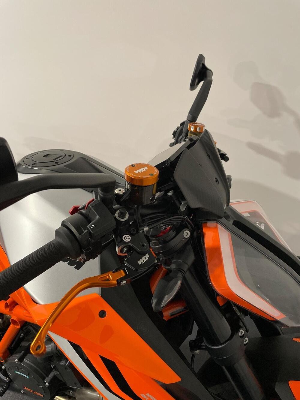 KTM 1290 Super Duke R EVO (2022 - 23) (3)