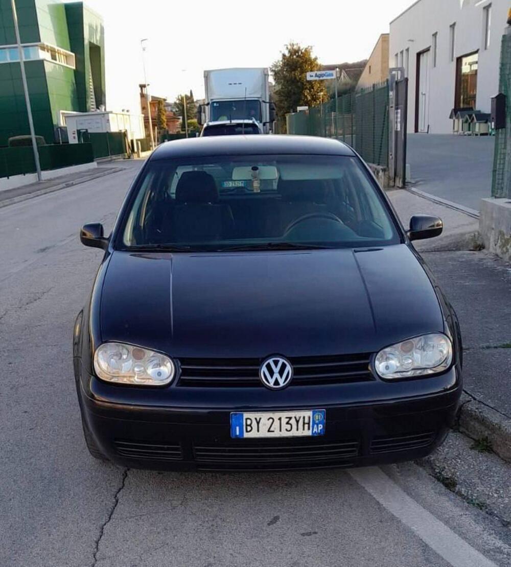Volkswagen Golf usata a Fermo