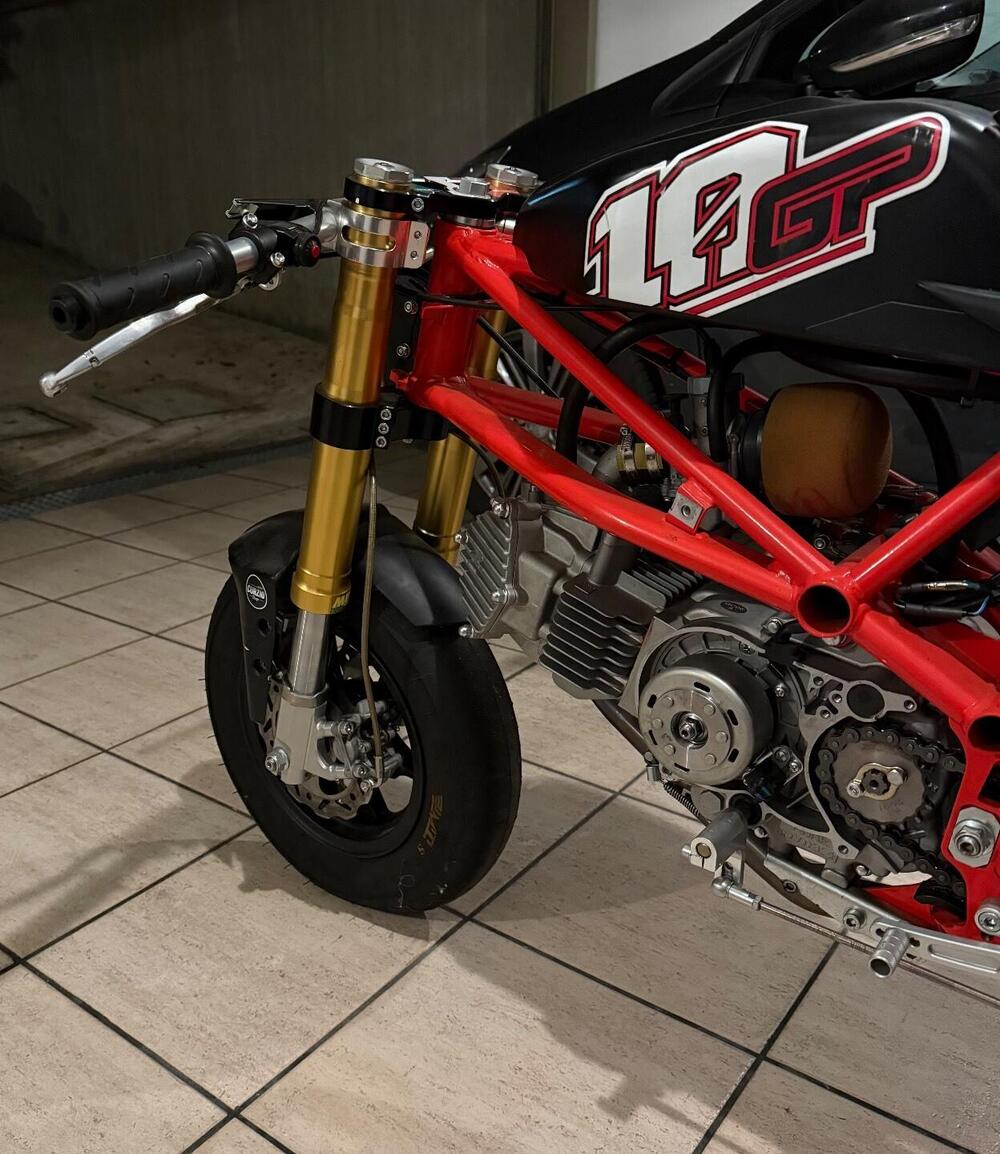 Bucci Moto BR10-GP (2017) (8)