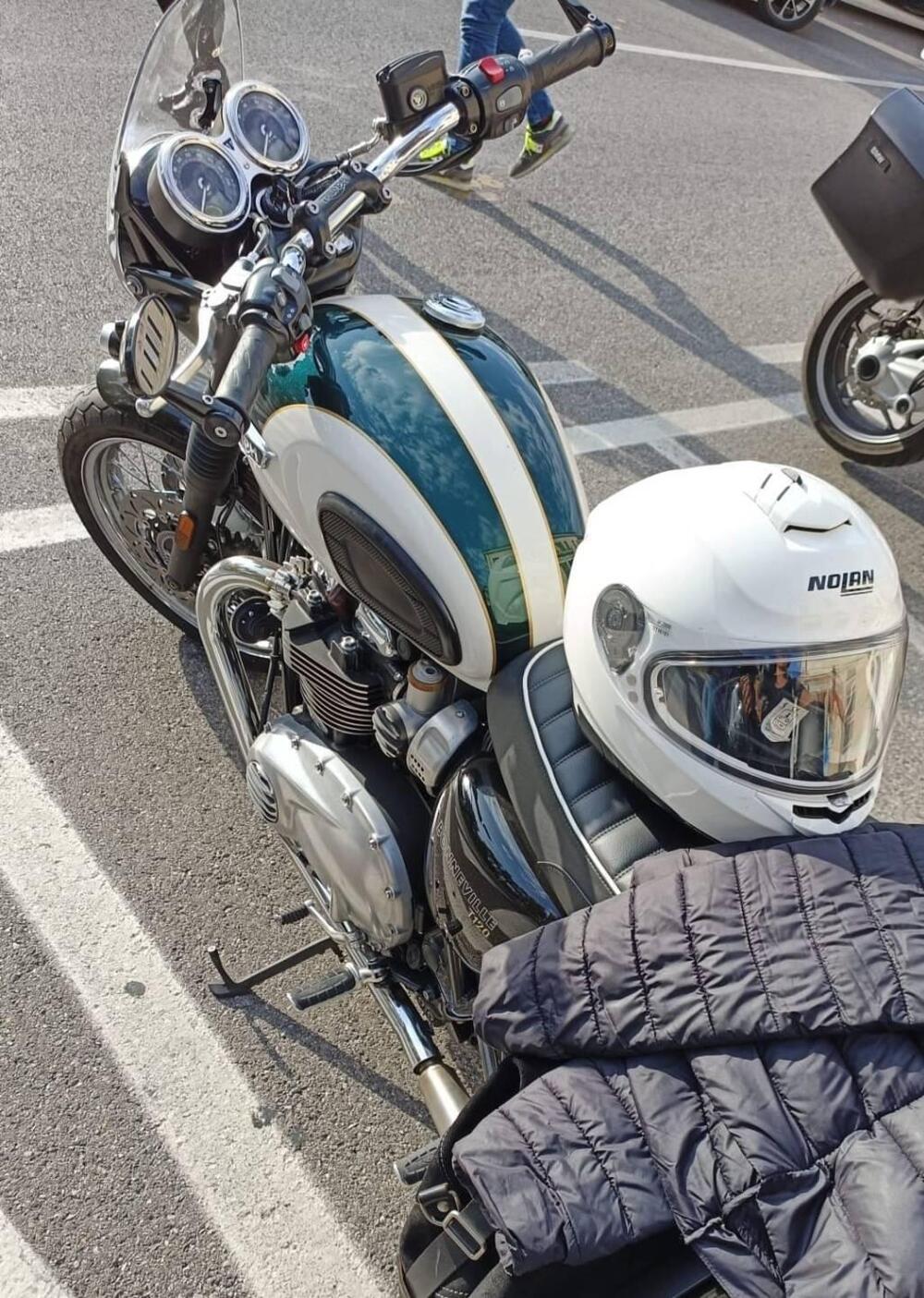 Triumph Bonneville T120 (2016 - 20) (8)