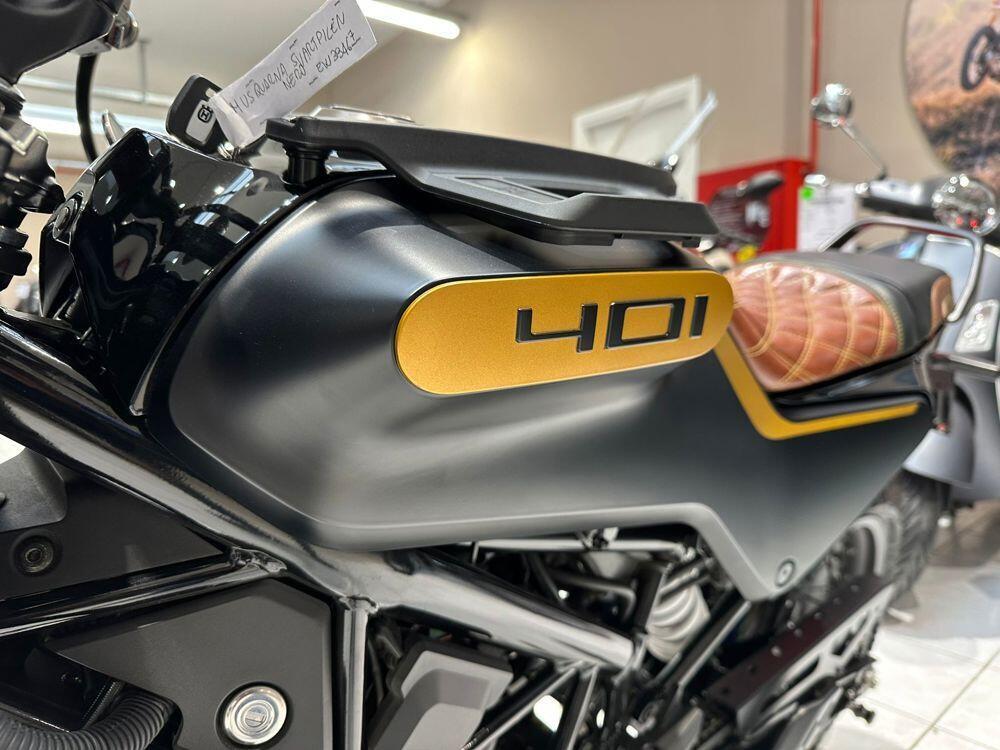 Husqvarna Svartpilen 401 (2021 - 23) (6)