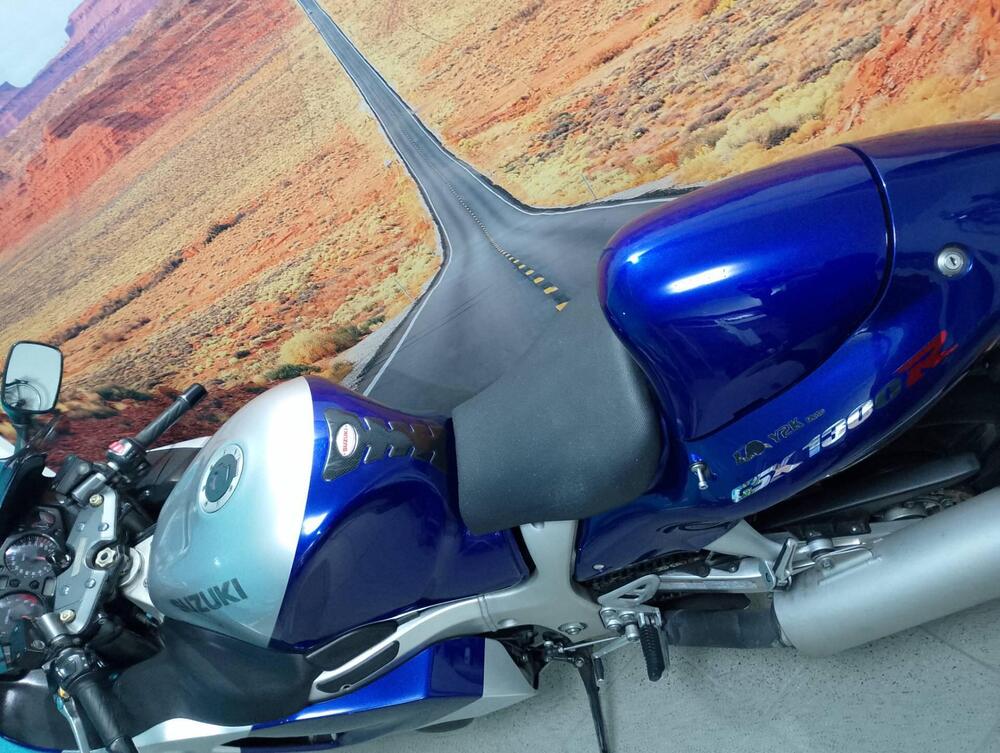 Suzuki GSX 1300 R Hayabusa (1999 - 06) (2)