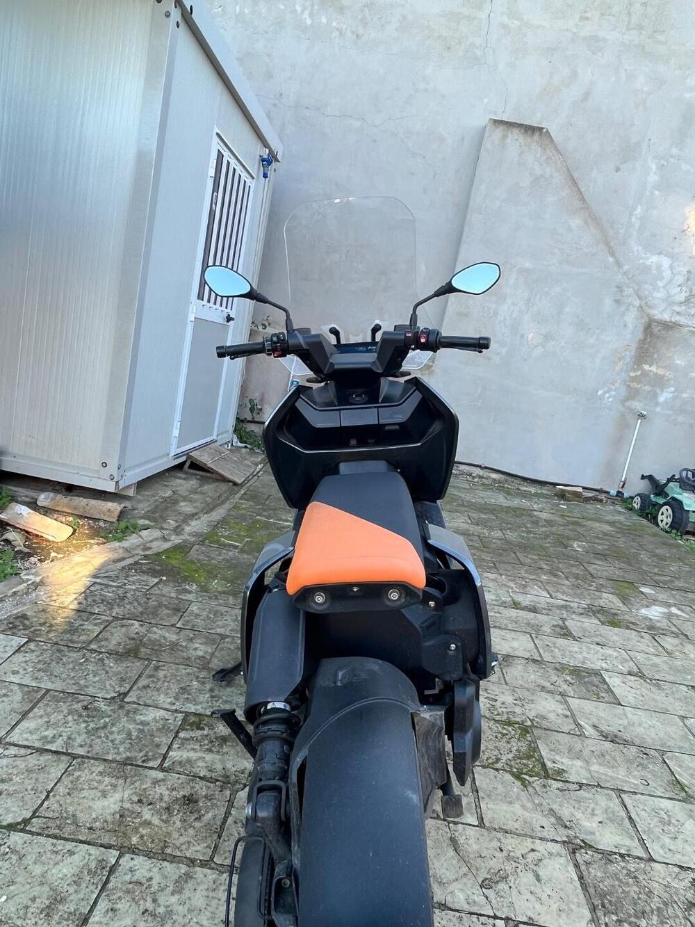 Bmw CE 04 (2021 - 25) (3)