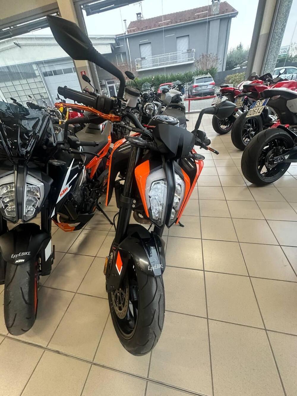 KTM 790 Duke L (2023 - 24)
