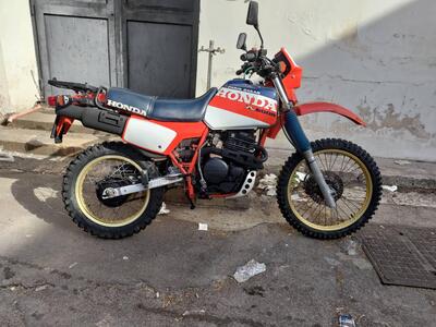 Honda XL 600 Paris Dakar (XL 600 LE) d&#039;epoca