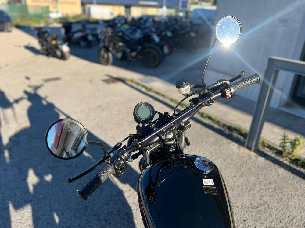 Swm Silver Vase 650 (2025 - 26) (8)