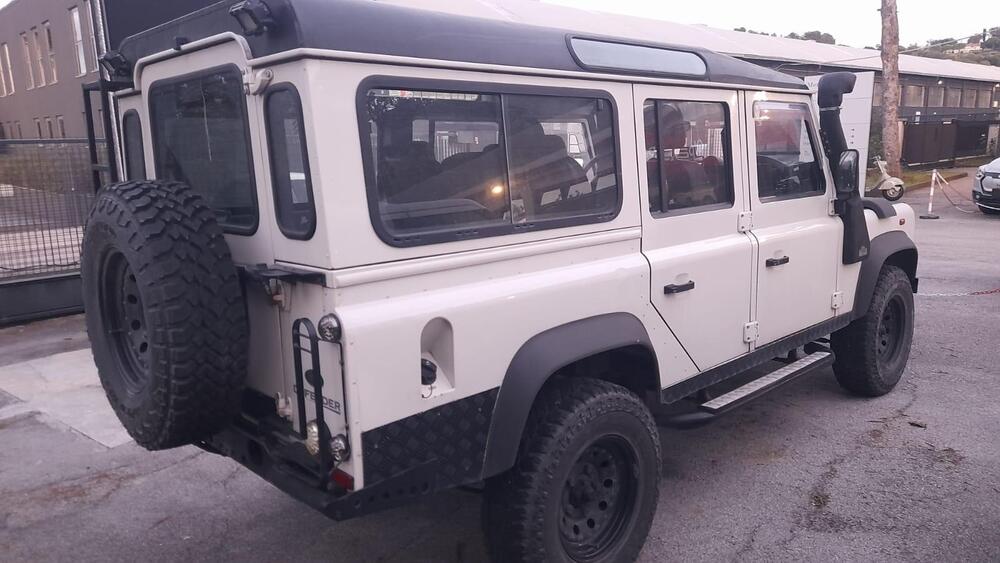 Land Rover Defender usata a Pesaro-Urbino (2)
