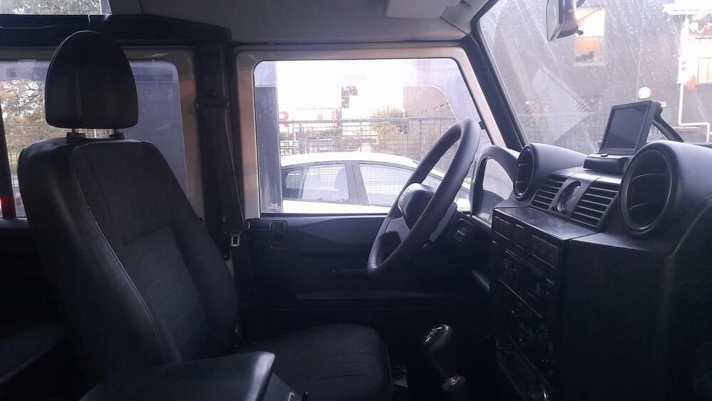 Land Rover Defender usata a Pesaro-Urbino (3)