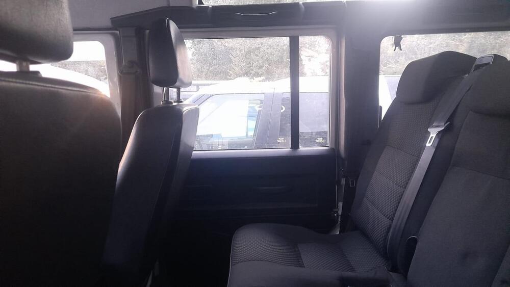 Land Rover Defender usata a Pesaro-Urbino (5)