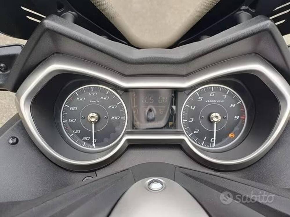 Yamaha X-Max 400 Iron Max (2019 - 20) (7)